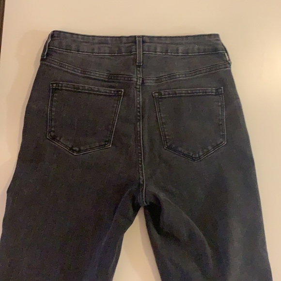 Old Navy, Rockstar super skinny high rise. Size 4 - Picture 3 of 3